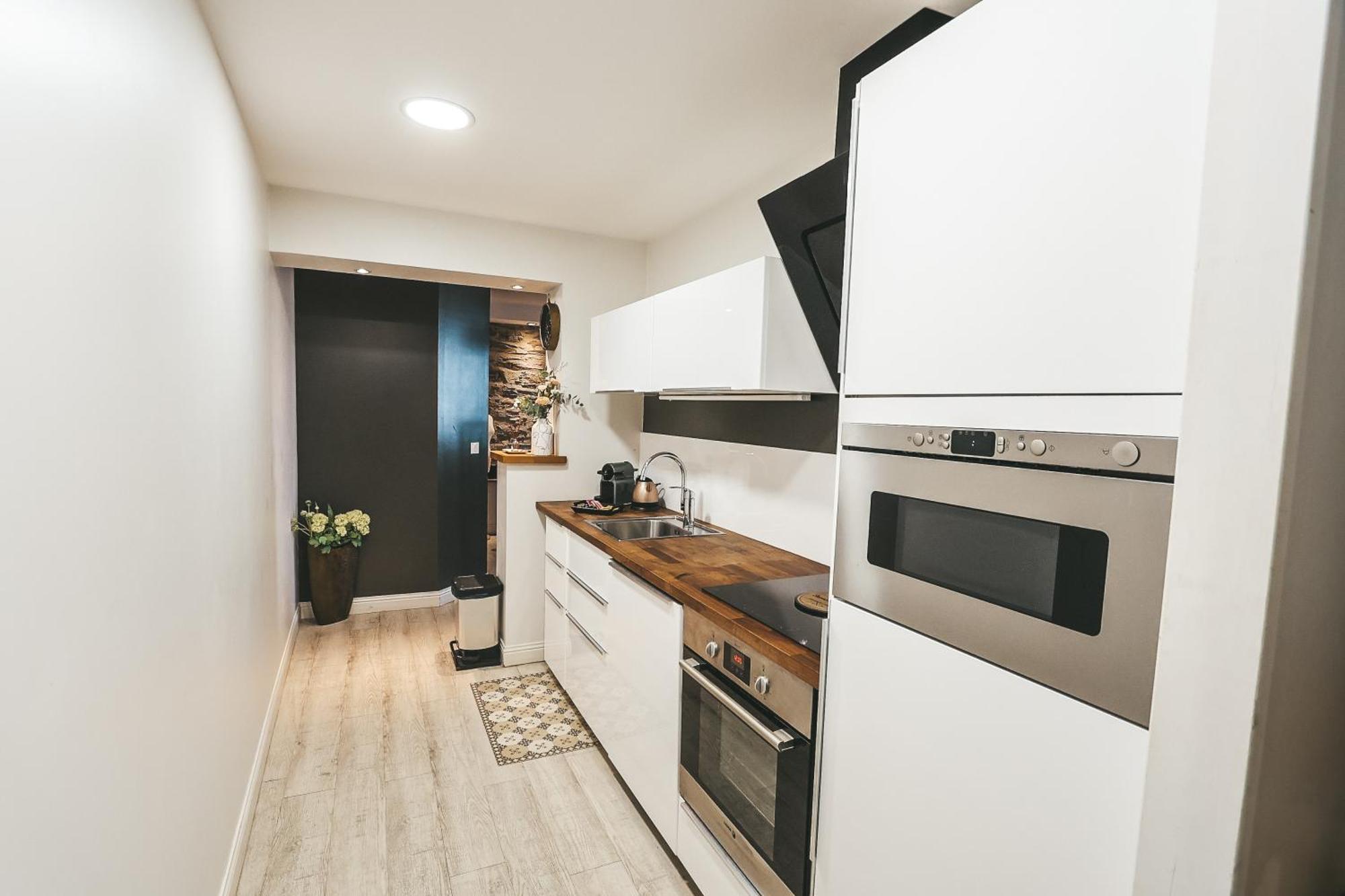 Suit'Home Commerce Анже Экстерьер фото