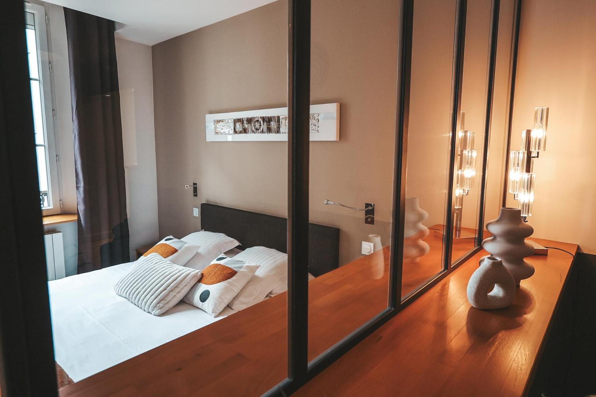 Suit'Home Commerce Анже Экстерьер фото